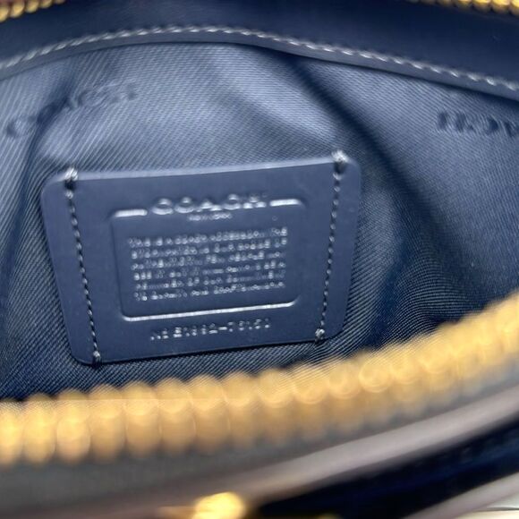 COACH Wristlet Tri-Color Leather Brass Hardware Zippered w/ Front Pocket - Picture 8 of 12